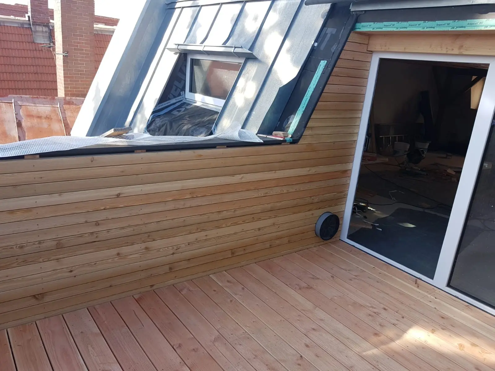 Holzterrasse – wetterfest und langlebig